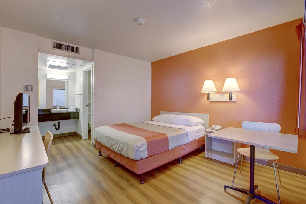 Motel 6-Corona, Ca Номер фото